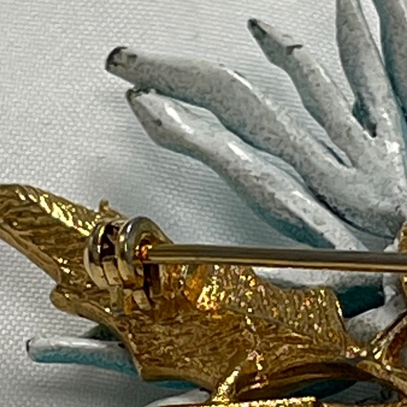 Coro Craft Chrysanthemum Blue Flower Brooch, and Clip Earrings - Picture 10 of 10